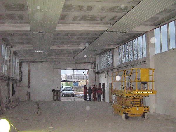 Rekonstrukce haly pro opravu válečků pásových dopravníků - stavba 02