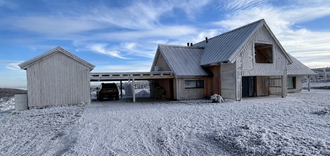 RD Cínovec pohled zimní západní